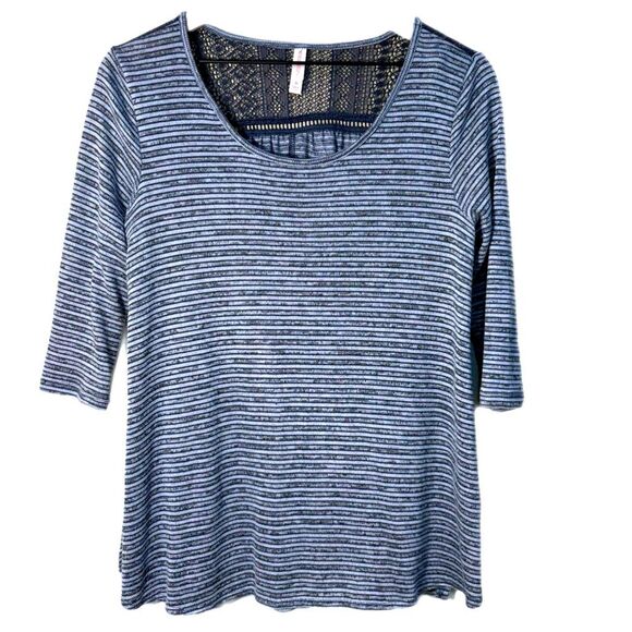 Xhilaration Gray and White Relaxed Tunic Top 3/4 Sleeves Lace back stretch. - Picture 1 of 10